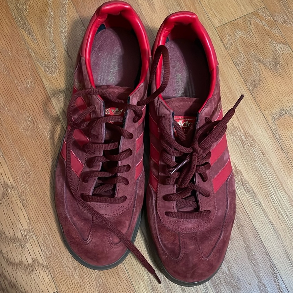 Adidas HANDBALL SPEZIAL trainer/sneakers red a& burgundy/maroon sz 9 w/ gum sole